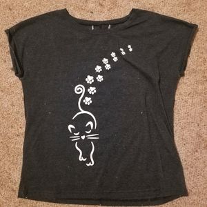 Dark gray cat shirt small